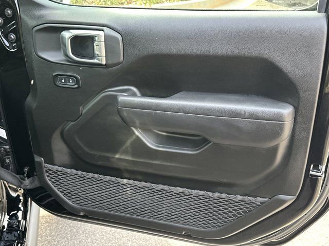 Certified 2025 Jeep Wrangler Unlimited Rubicon 4xe w/ Safety Group image 14