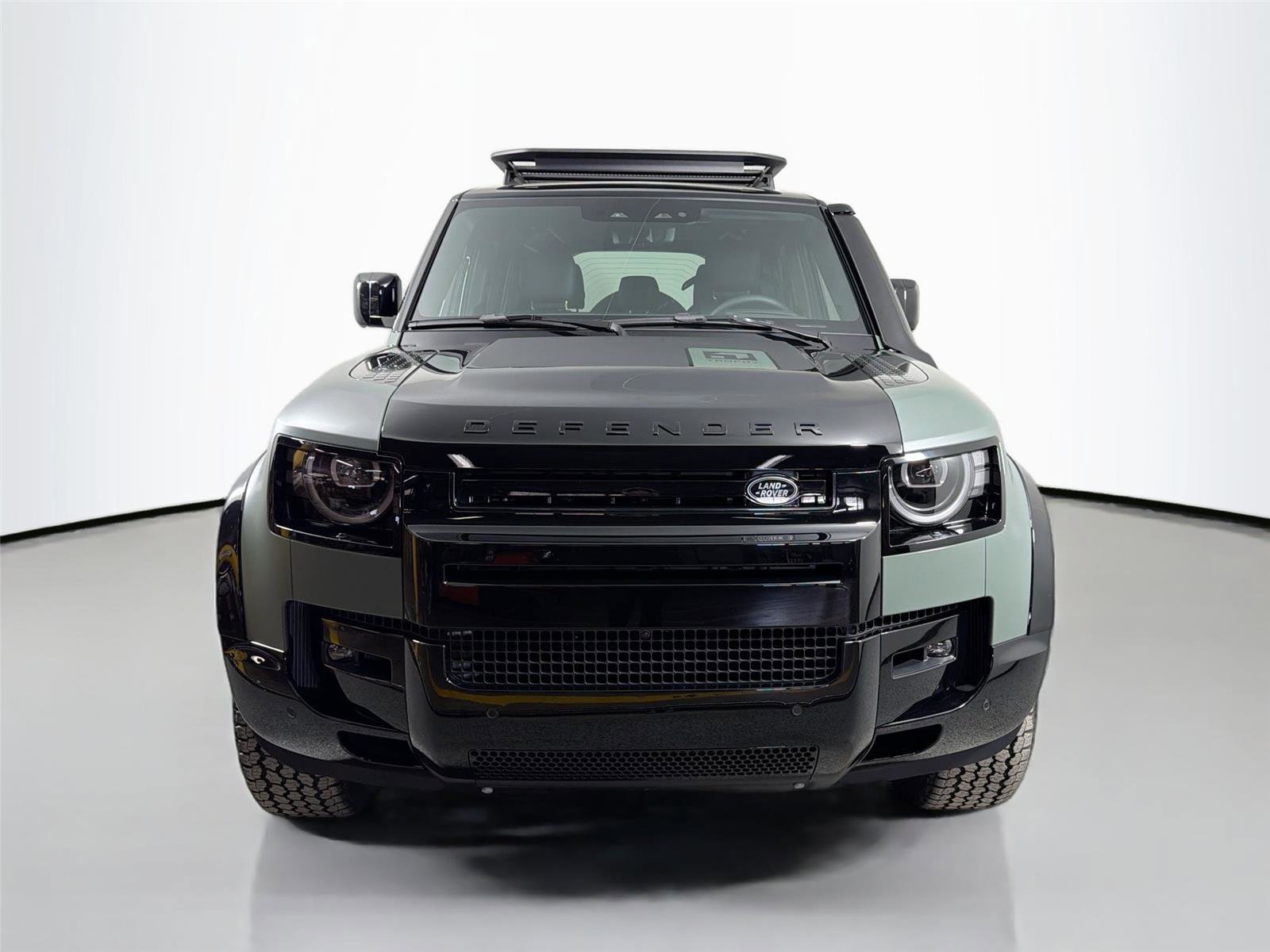 New 2026 Land Rover Defender 110 AWD/4WD image 2