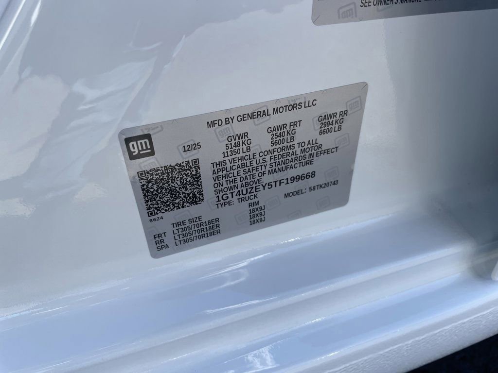 New 2026 GMC Sierra 2500 AT4X image 24