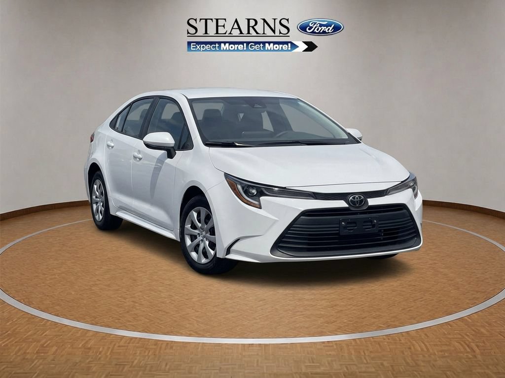 Used 2024 Toyota Corolla LE FWD image 1