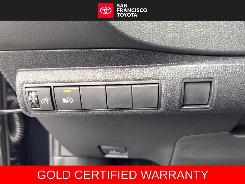 Certified 2026 Toyota Corolla LE FWD image 32