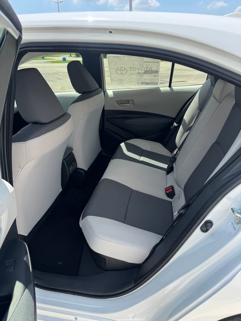Used 2026 Toyota Corolla LE image 18
