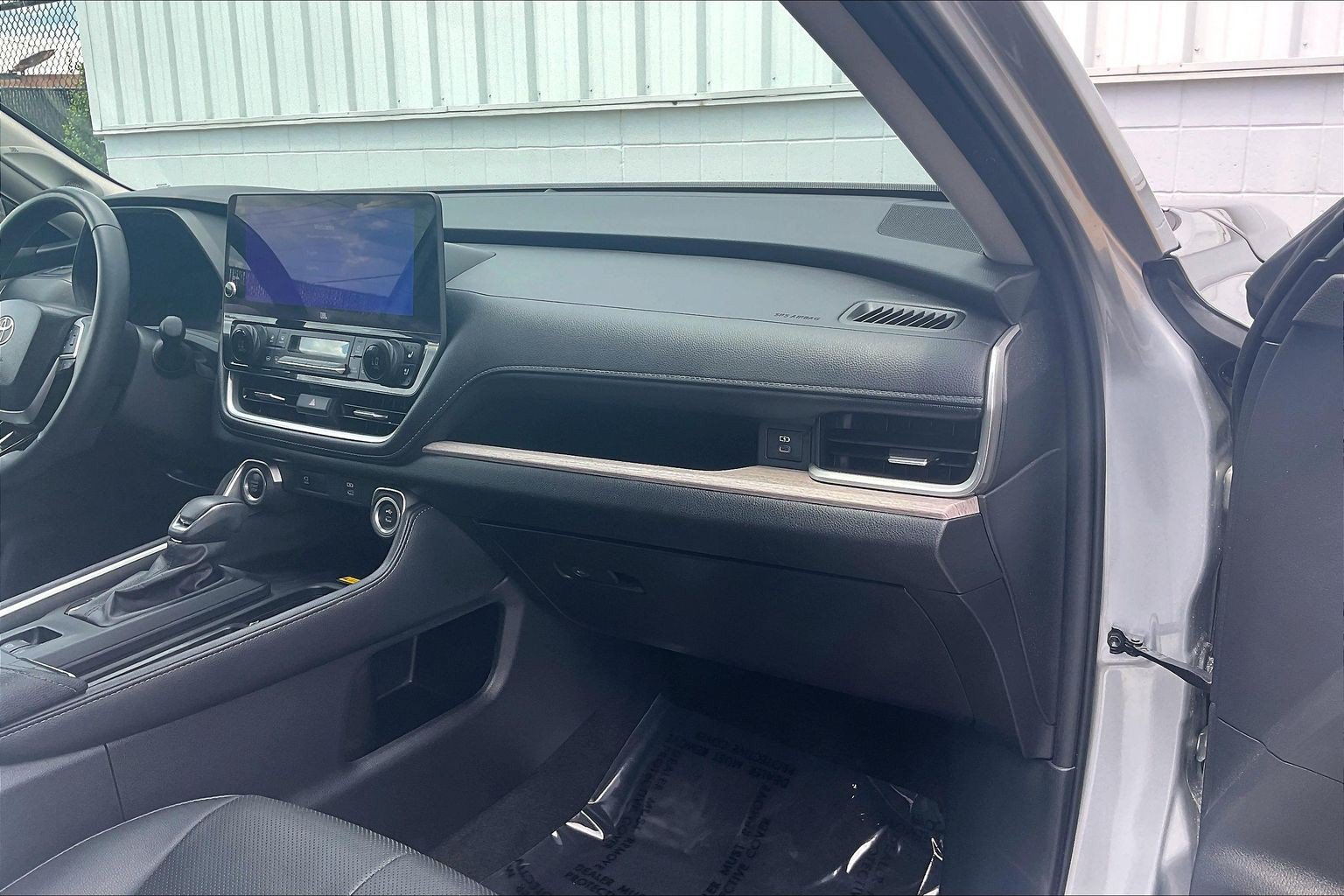 Used 2024 Toyota Grand Highlander AWD image 21