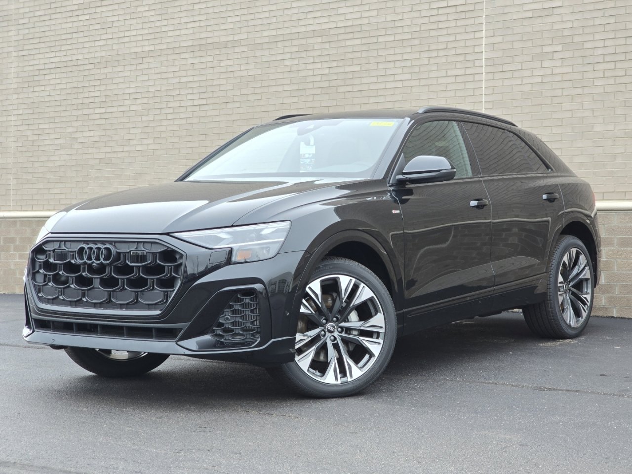 New 2026 Audi Q8 Premium Plus