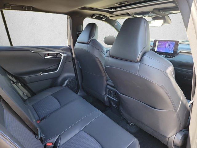Used 2025 Toyota RAV4 XSE AWD/4WD image 24