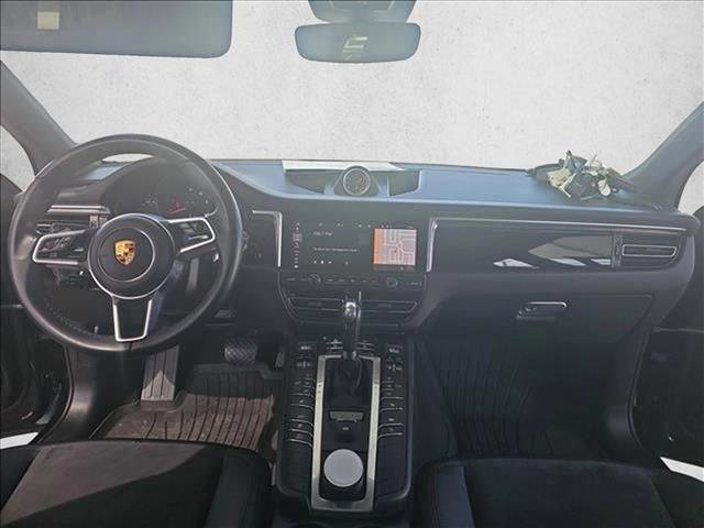 Used 2021 Porsche Macan AWD/4WD image 14