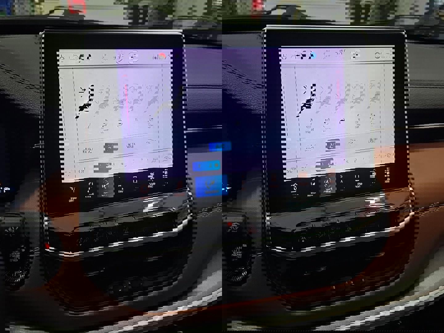 Used 2022 Jeep Compass Limited w/ Elite Group image 12