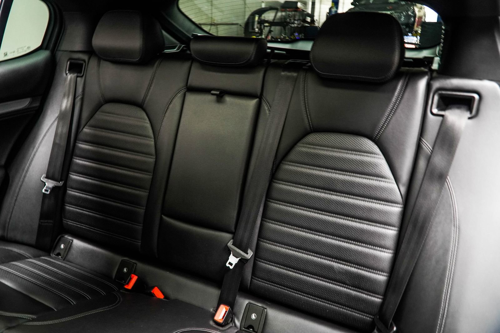 Used 2023 Alfa Romeo Stelvio Veloce image 42