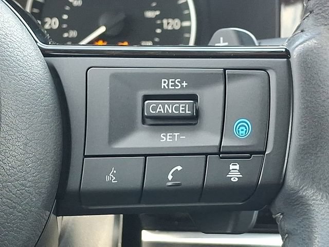 Used 2023 Nissan Pathfinder SL AWD/4WD image 22