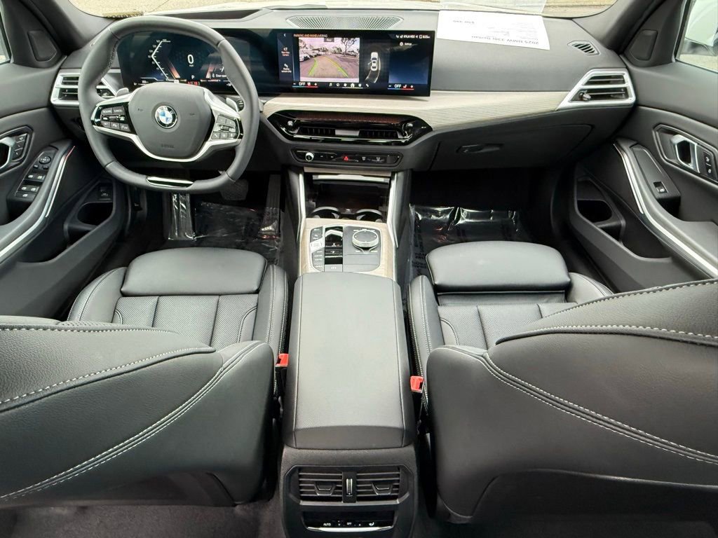 Used 2025 BMW 330i Sedan w/ Premium Package image 30