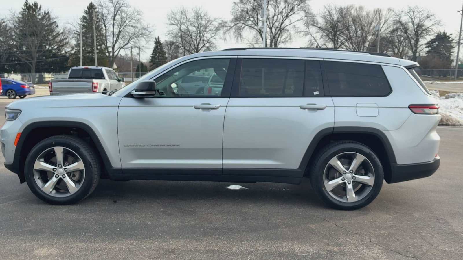 Used 2021 Jeep Grand Cherokee L Limited w/ Luxury Tech Group II image 5