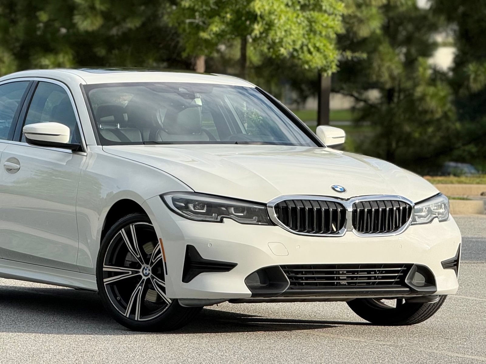 Used 2021 BMW 330i xDrive Sedan w/ Premium Package AWD/4WD image 46