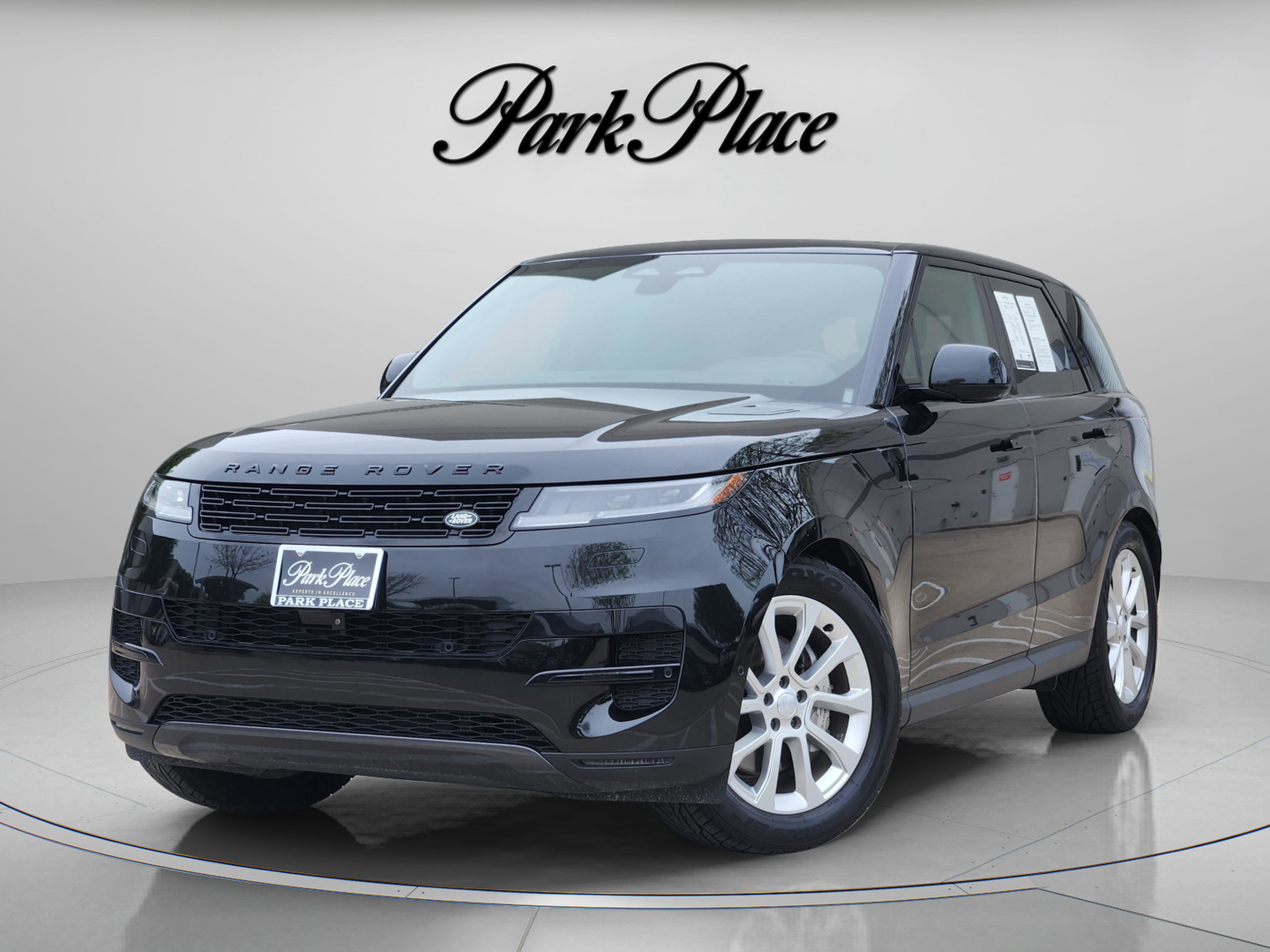 Used 2025 Land Rover Range Rover Sport SE