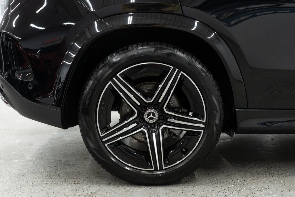Used 2025 Mercedes-Benz GLE 350 4MATIC image 34