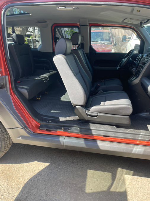Used 2005 Honda Element LX image 12