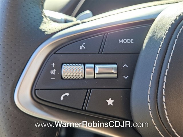 Used 2025 Genesis GV70 2.5T w/ Sport Prestige Package image 29