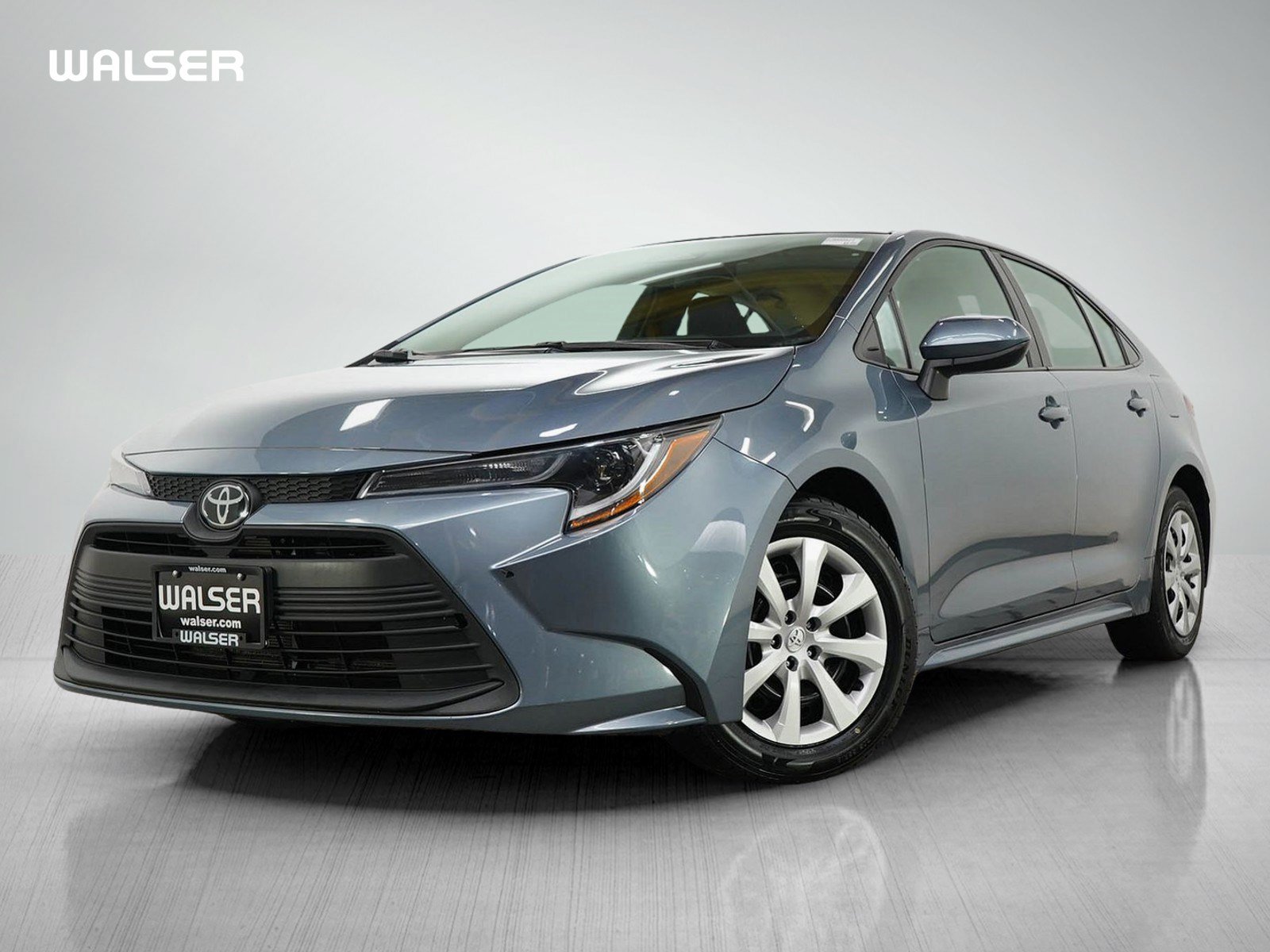 Used 2024 Toyota Corolla LE FWD image 1