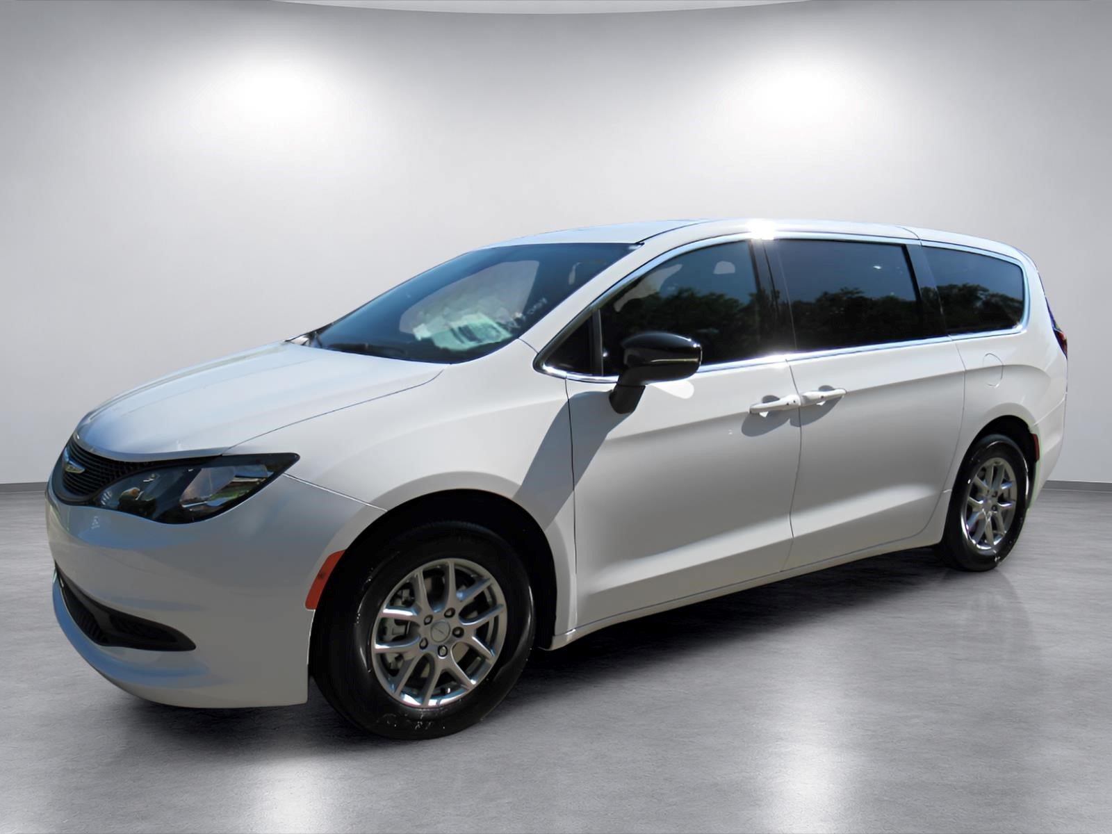 New 2027 Chrysler Pacifica LX FWD image 4