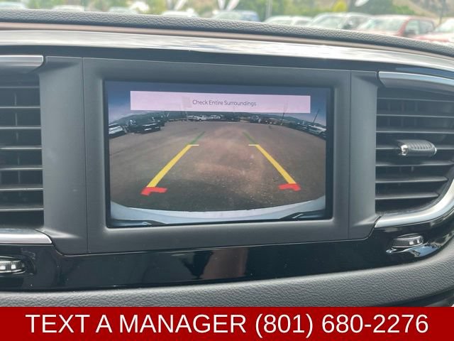 Used 2022 Chrysler Voyager LX FWD image 21