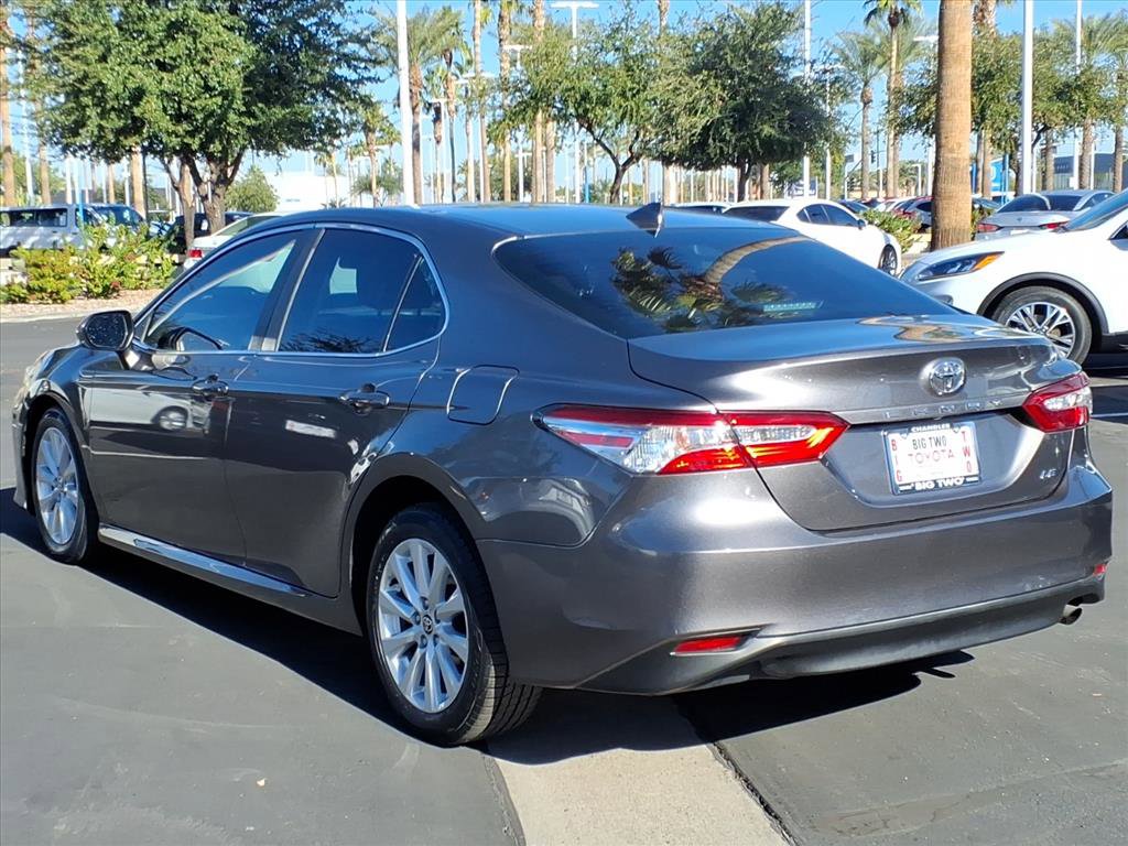 Used 2020 Toyota Camry LE image 10