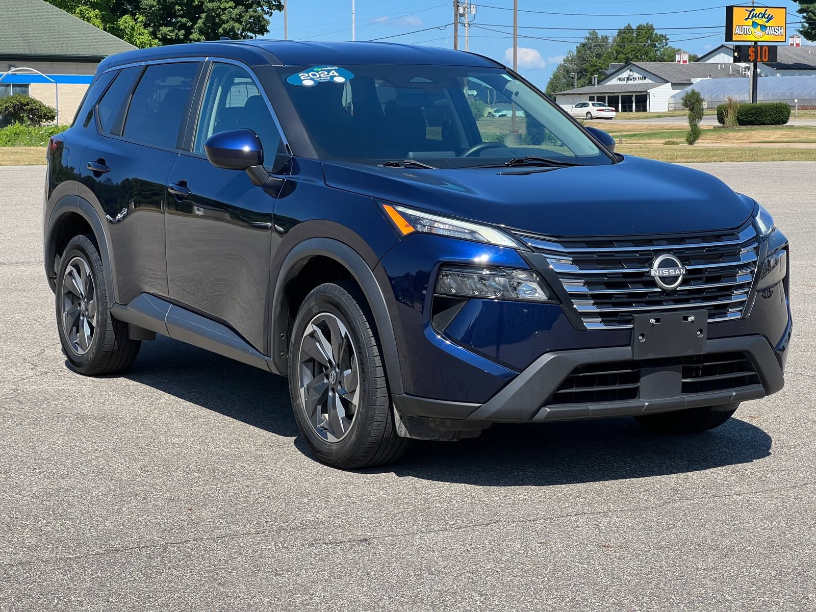 Used 2024 Nissan Rogue SV FWD image 40