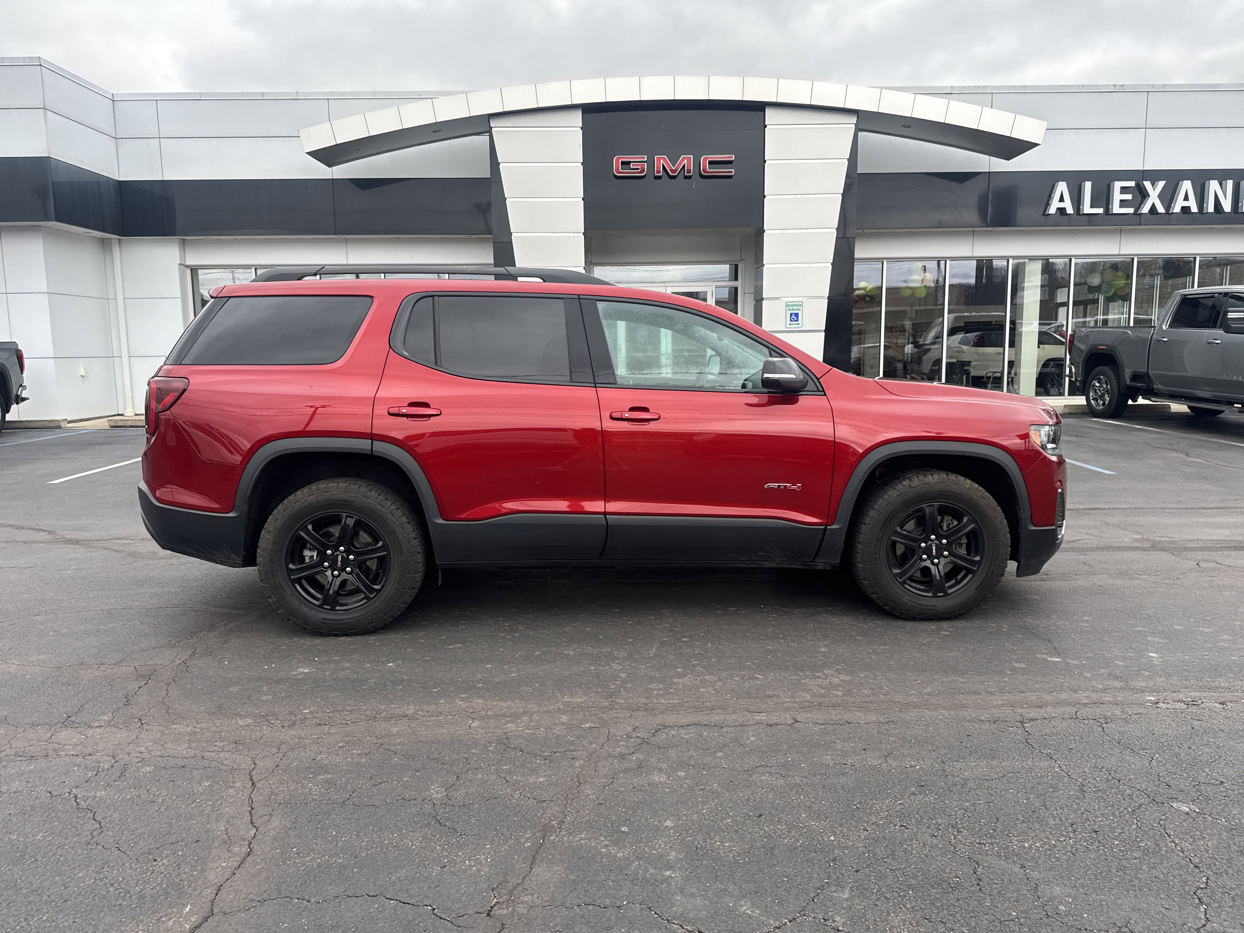 Used 2023 GMC Acadia AT4 w/ Preferred Package image 2