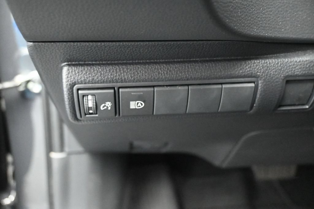 Used 2026 Toyota Corolla SE FWD image 10