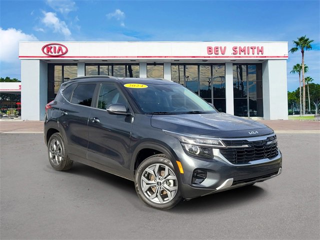 Certified 2024 Kia Seltos S image 1