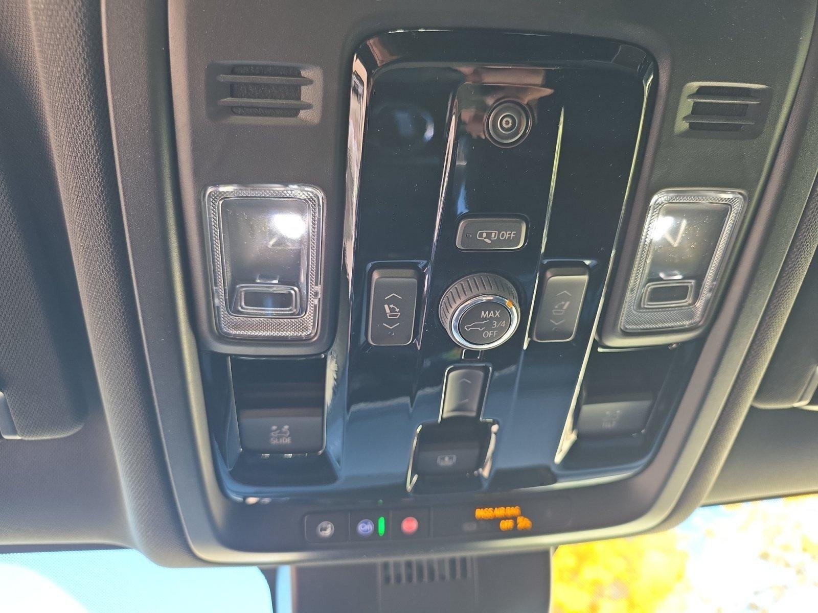 New 2026 Chevrolet Suburban Premier w/ Sun And Tow Package AWD/4WD image 23