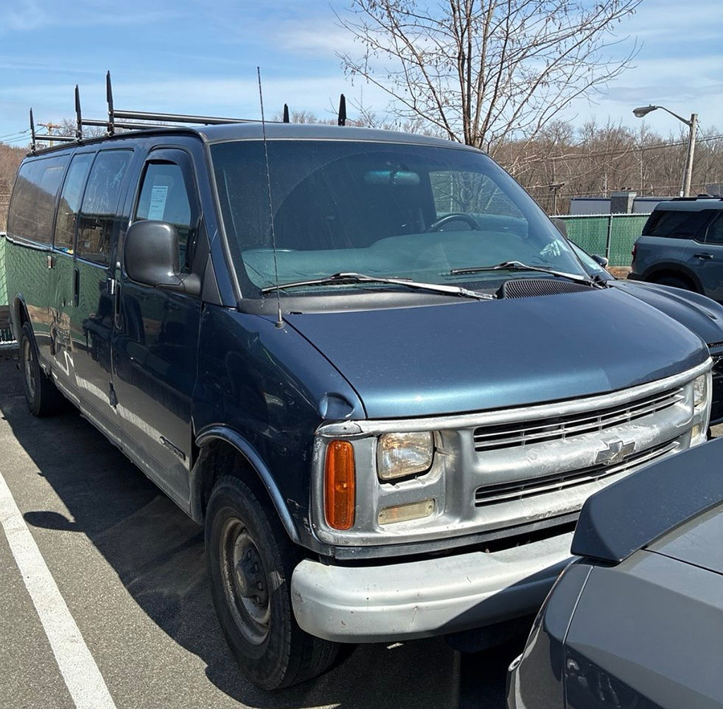 Used 1999 Chevrolet Express 3500 Extended RWD image 7