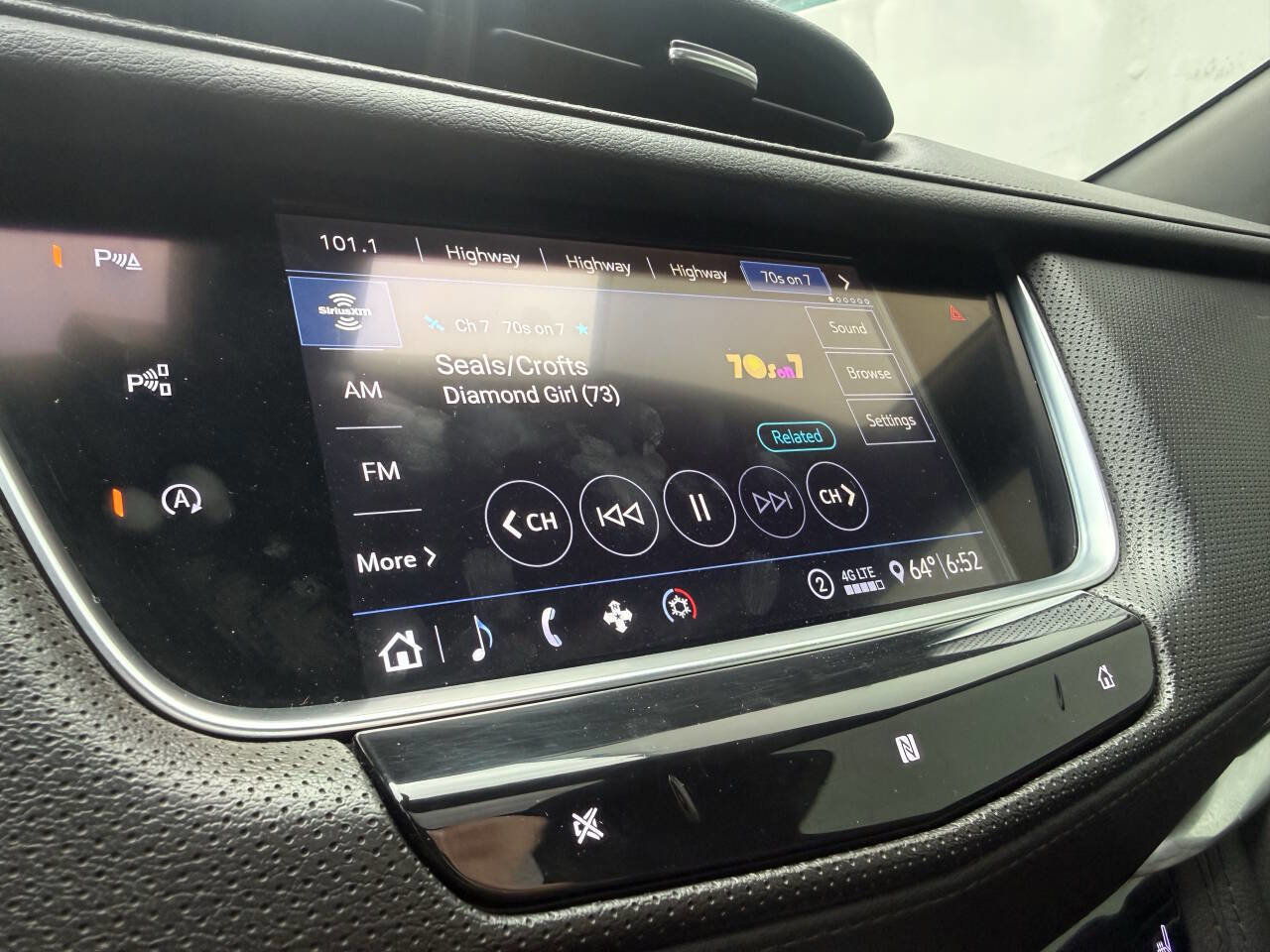 Used 2020 Cadillac XT5 Premium Luxury AWD/4WD image 24