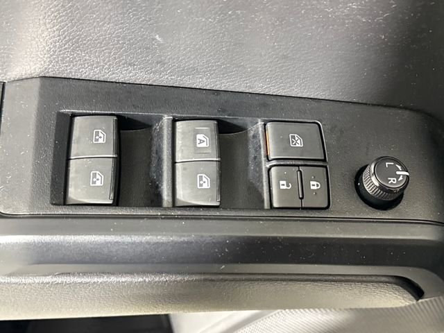 Used 2023 Toyota Tacoma SR AWD/4WD image 22