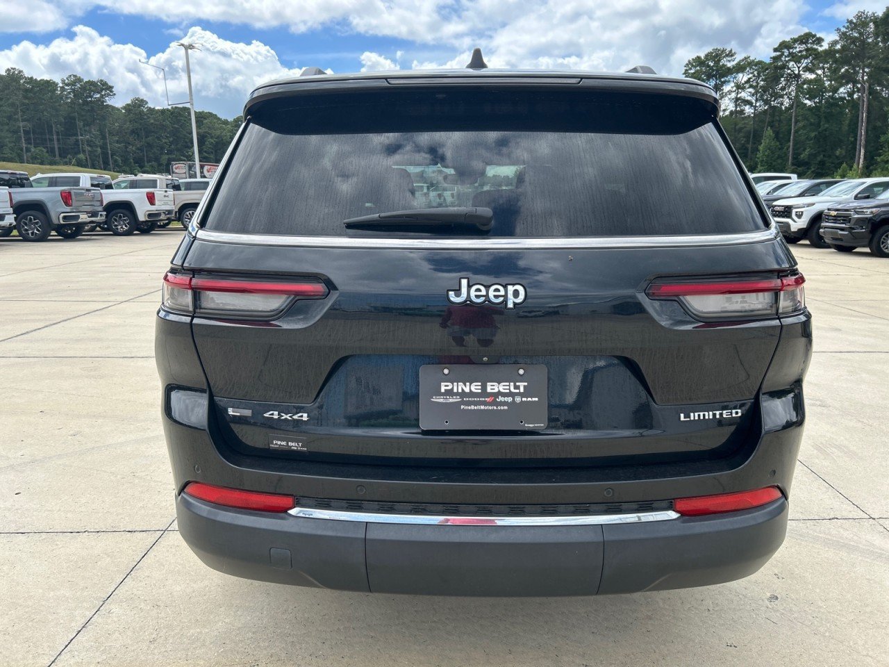 Used 2021 Jeep Grand Cherokee L Limited AWD/4WD image 6