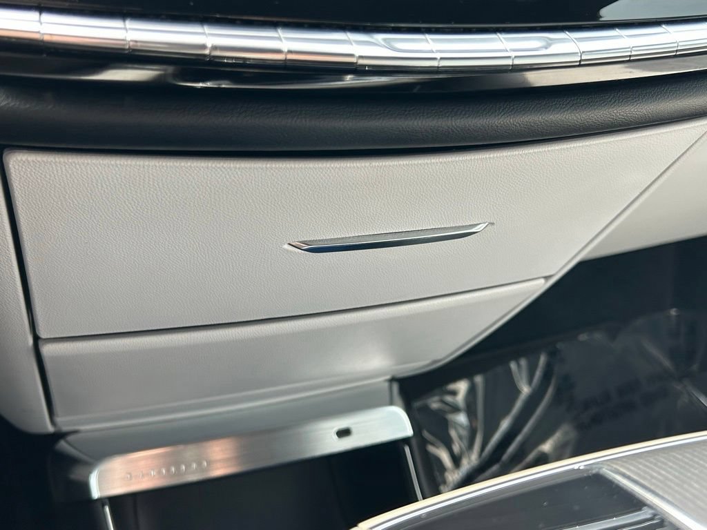 Used 2024 Cadillac Lyriq Sport RWD image 46