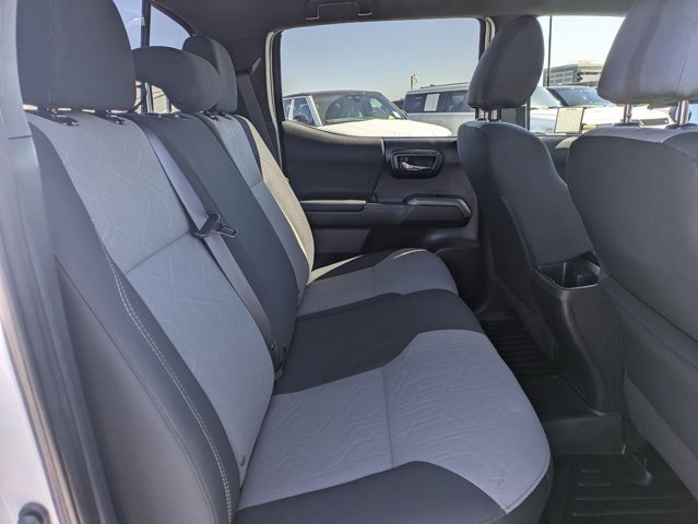 Used 2020 Toyota Tacoma TRD Off-Road w/ Technology Package AWD/4WD image 18