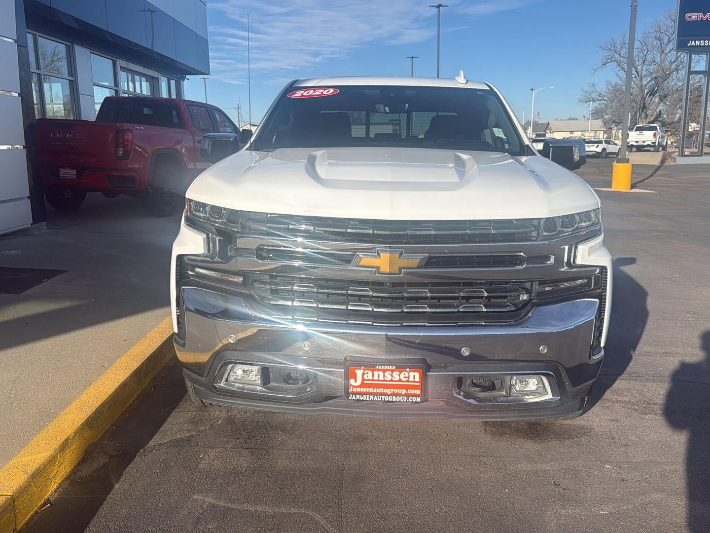 Used 2020 Chevrolet Silverado 1500 LTZ w/ LTZ Premium Package AWD/4WD image 10
