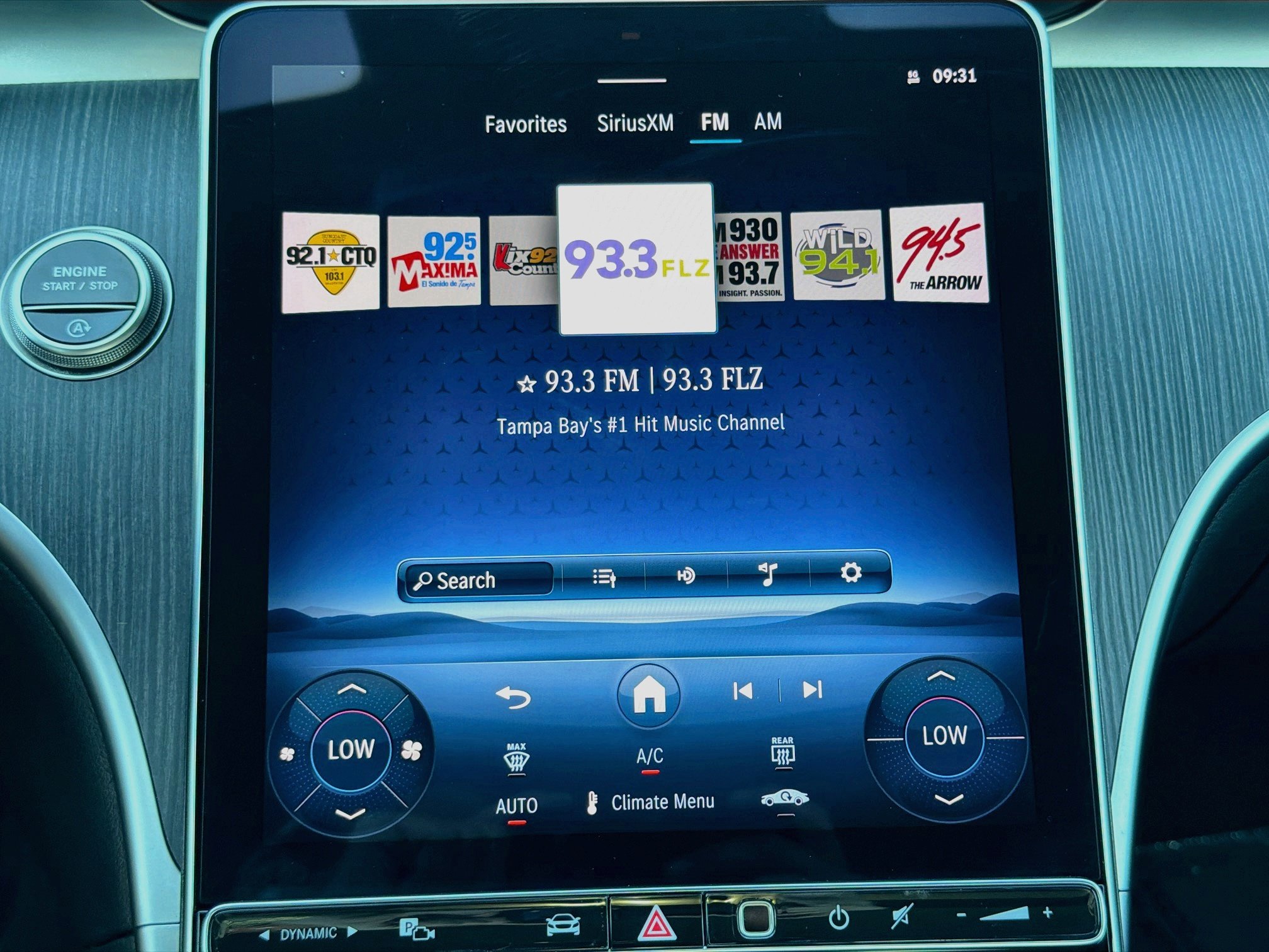 Used 2025 Mercedes-Benz C 300 4MATIC Sedan image 32