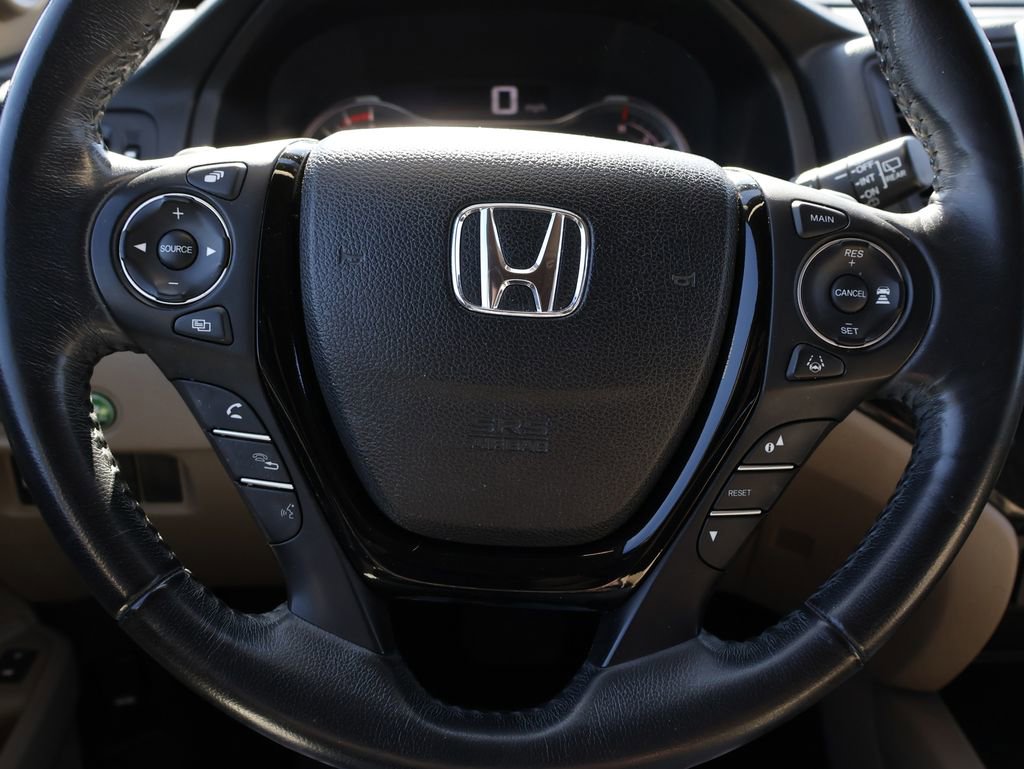 Used 2018 Honda Pilot Touring image 36