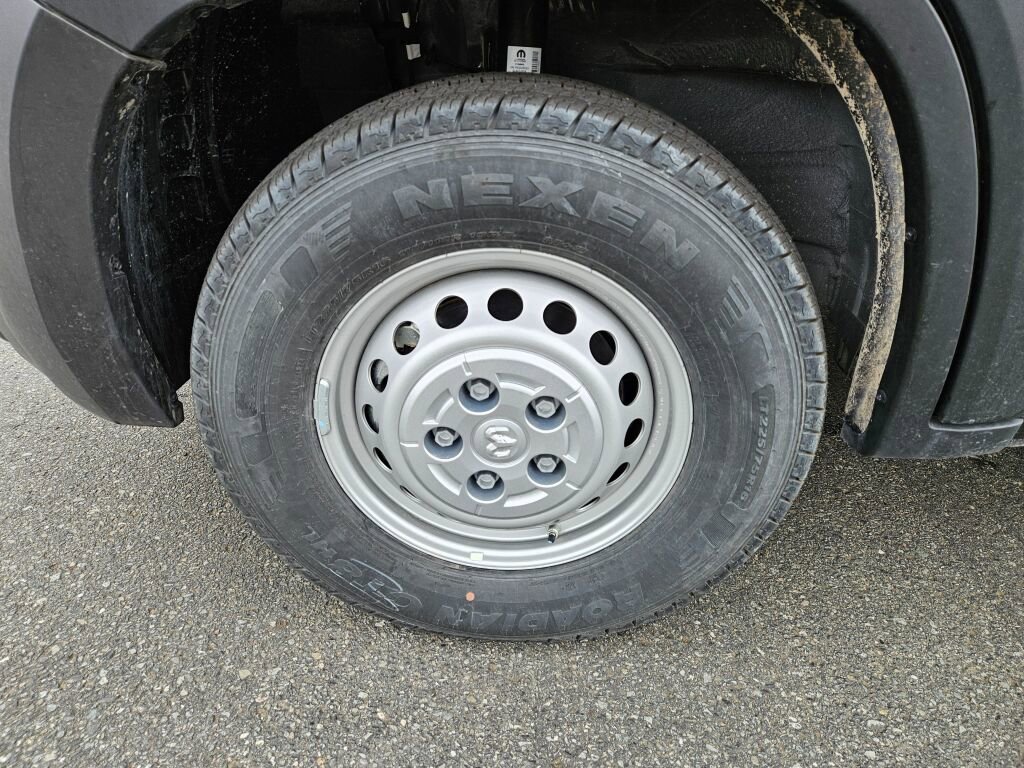 Used 2025 RAM ProMaster 1500 FWD image 8