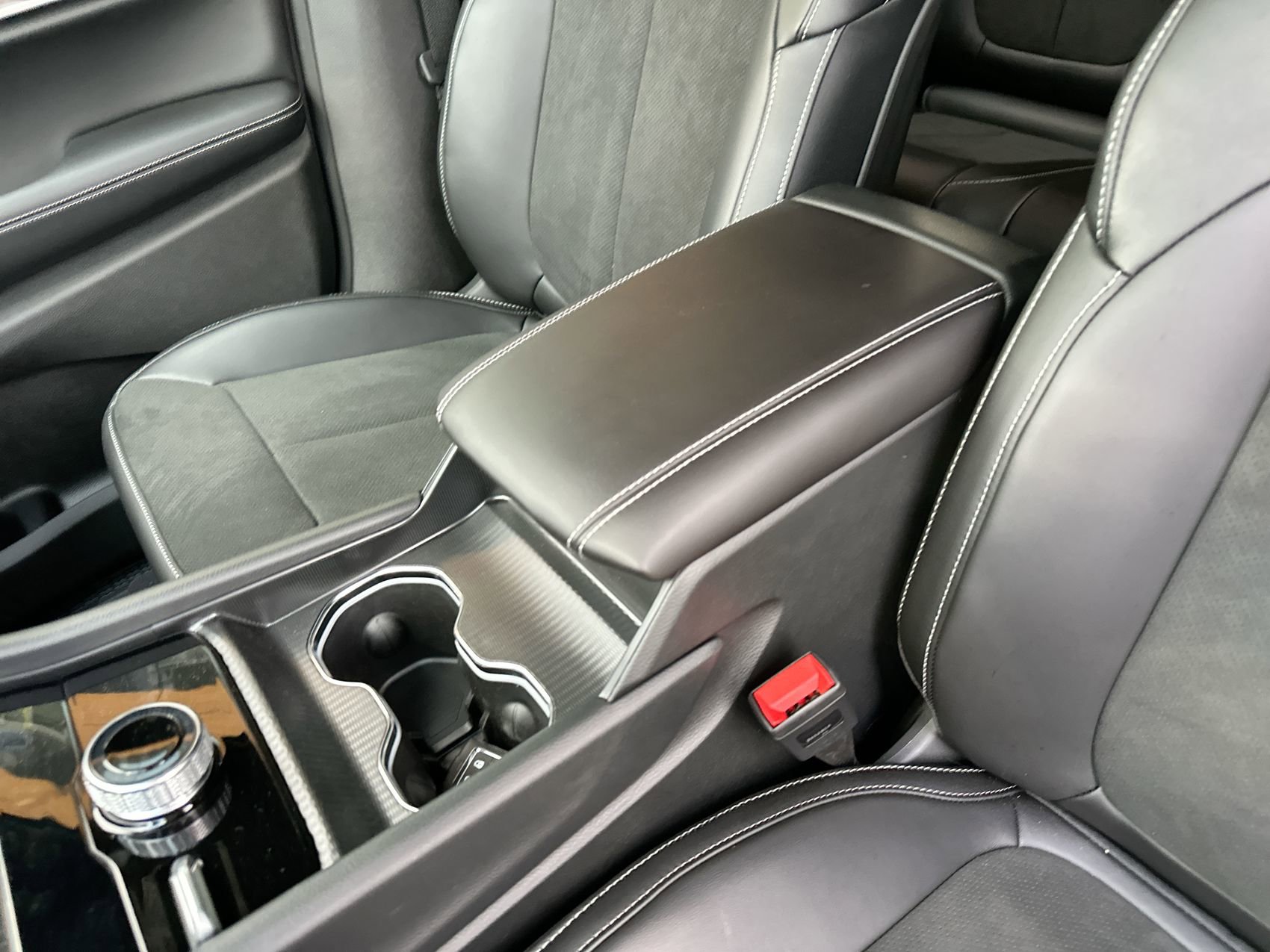 New 2026 Jeep Grand Cherokee Altitude AWD/4WD image 17
