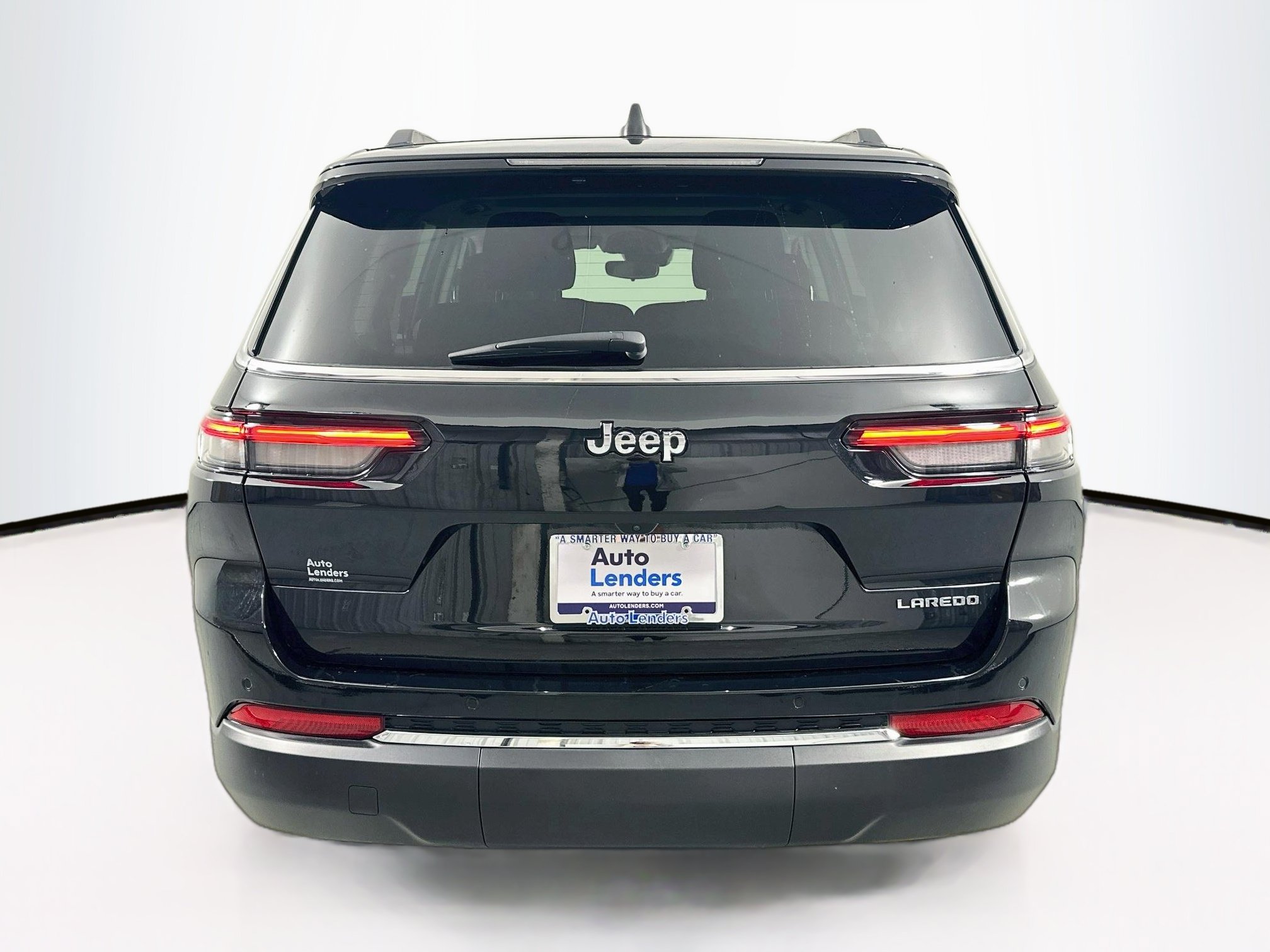 Used 2023 Jeep Grand Cherokee L Laredo w/ Luxury Tech Group I RWD image 6