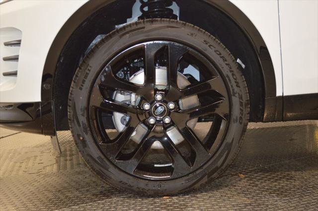 New 2026 Land Rover Discovery Sport Landmark image 11