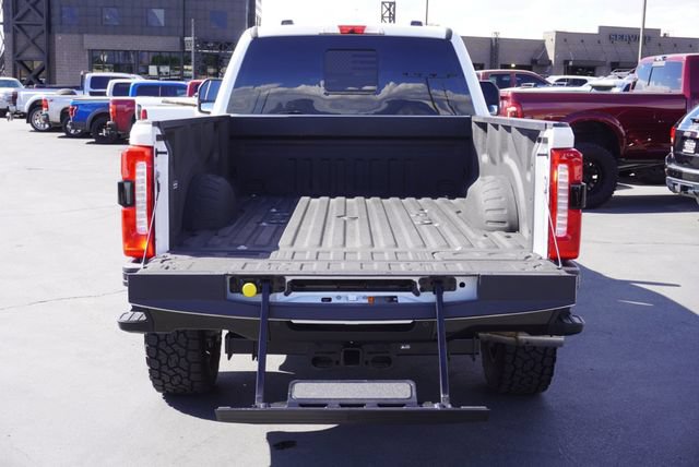 Used 2025 Ford F350 King Ranch AWD/4WD image 11