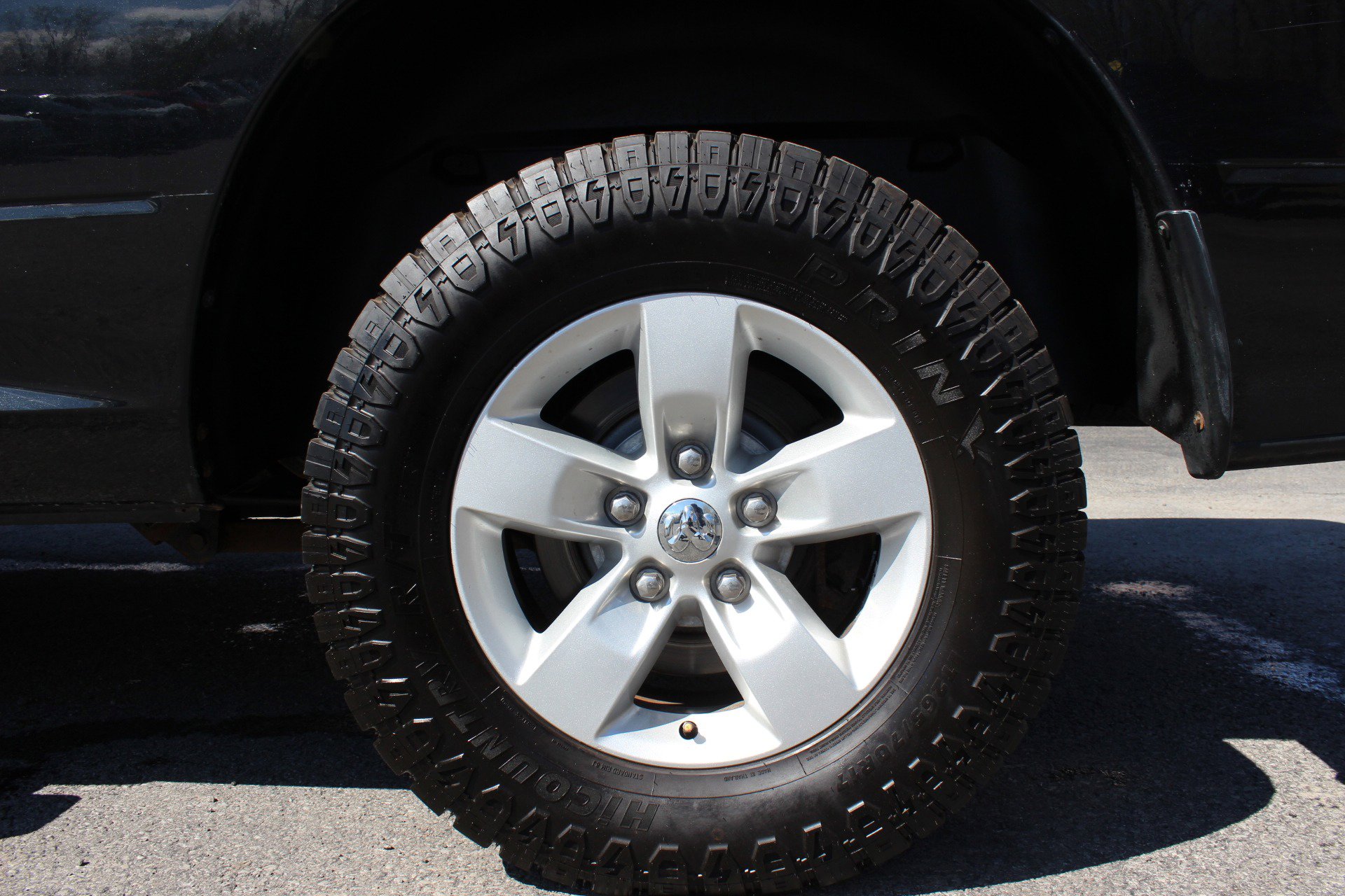 Used 2016 RAM 1500 ST w/ SXT Appearance Group AWD/4WD image 41