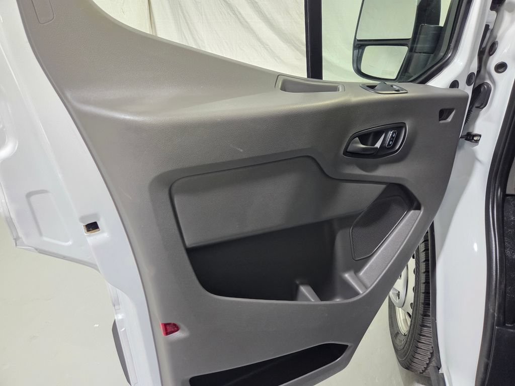 Used 2024 Ford Transit 150 Low Roof AWD image 13