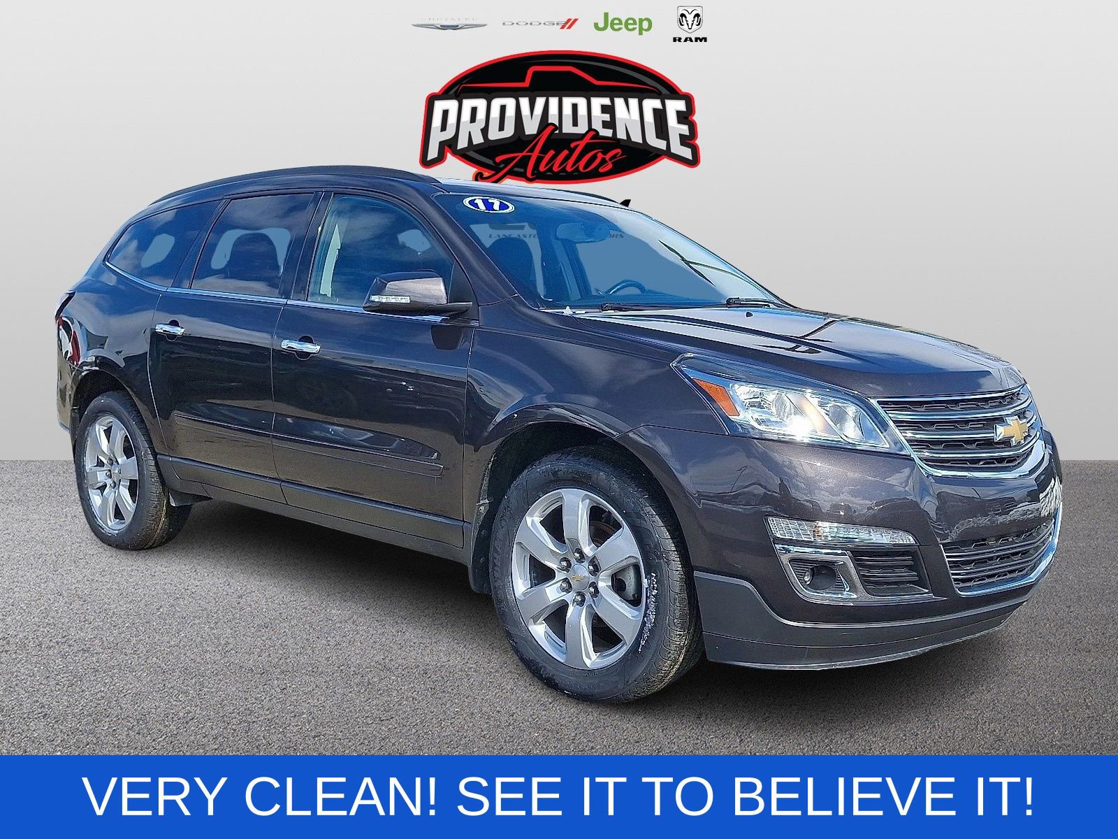 Used 2017 Chevrolet Traverse LT w/ Style and Technology Package image 1