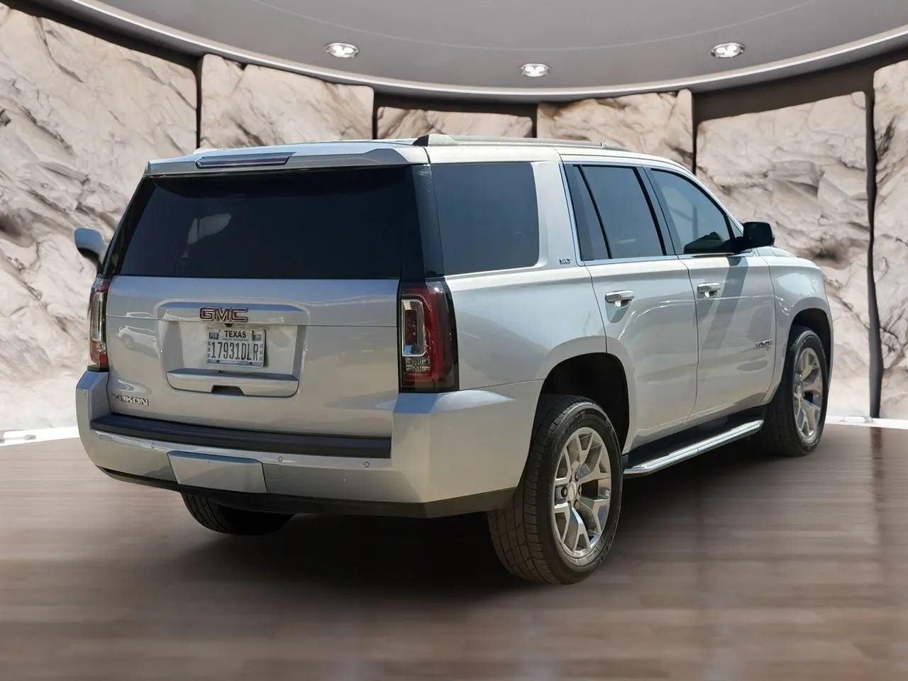 Used 2019 GMC Yukon SLT w/ Open Road Package RWD image 6
