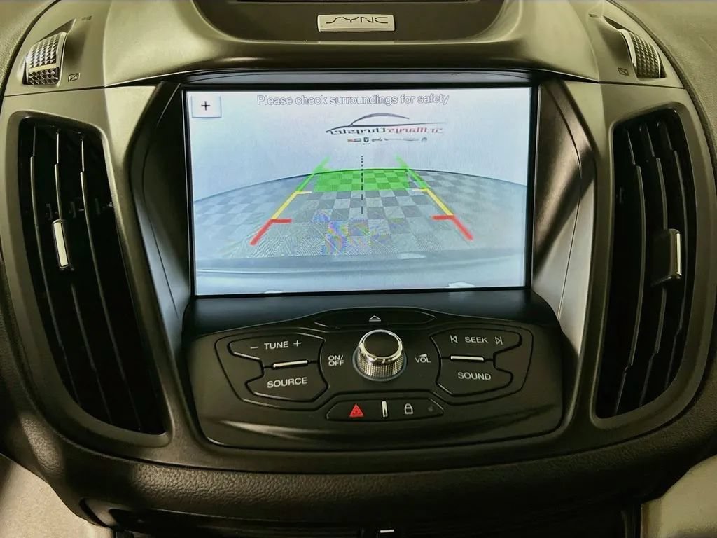 Used 2016 Ford Escape SE w/ Equipment Group 201A FWD image 14