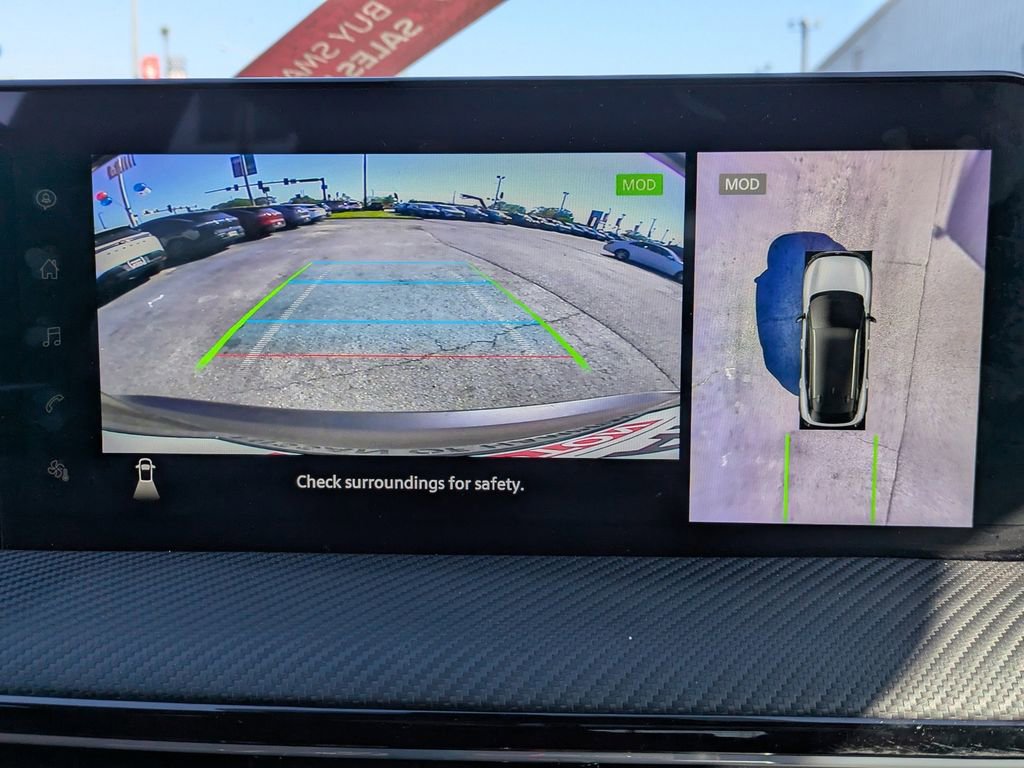 Certified 2025 Nissan Kicks SR FWD image 21