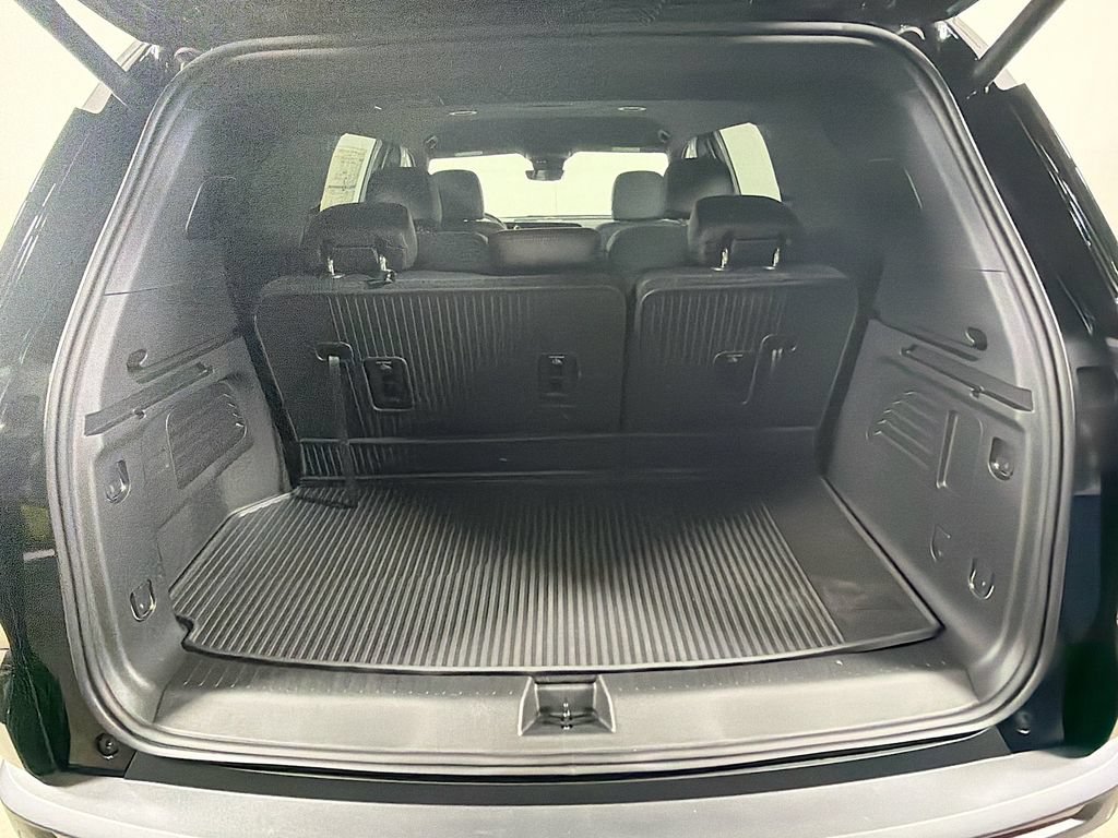 New 2026 Chevrolet Traverse Z71 w/ Enhanced Driving Package AWD/4WD image 22